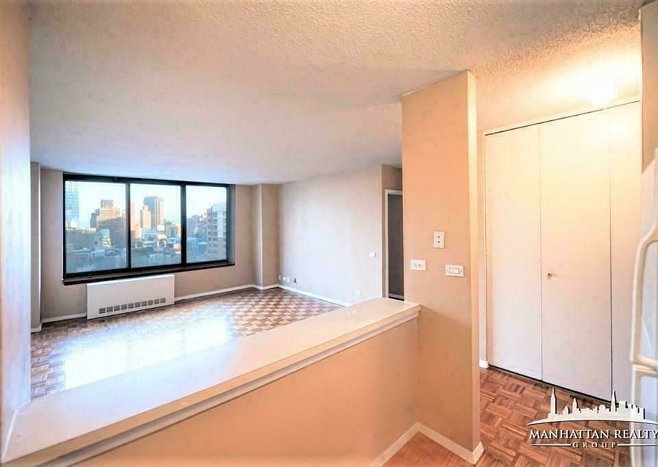 1st image of 328 W 43rd St #4B