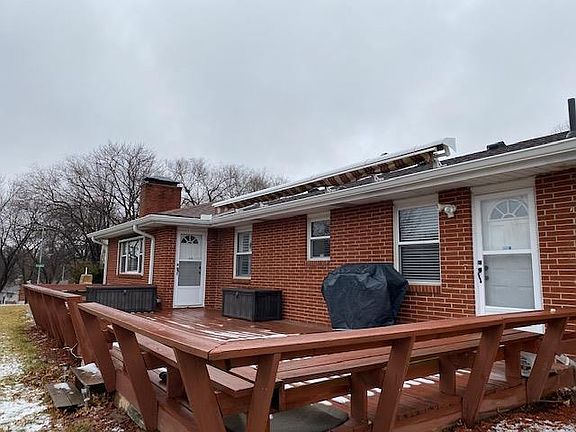 4th image of 6610 NW Hilldale Dr