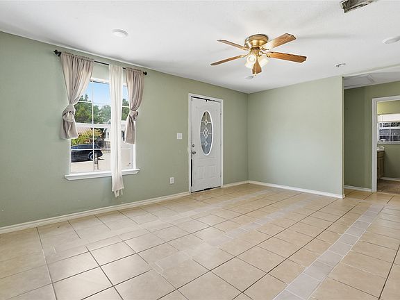 4th image of 3104 Avenue L