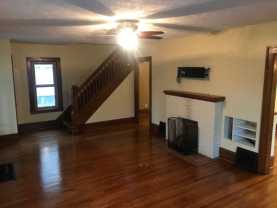 1st image of 771 Hartman St
