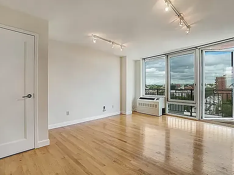 574 4th Ave #11E — Photo 2