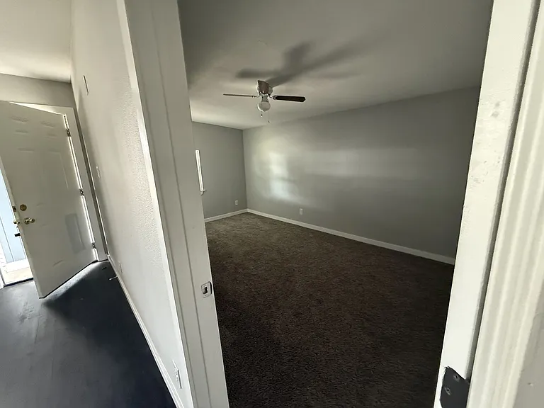 311 Ryan Dr — Photo 14