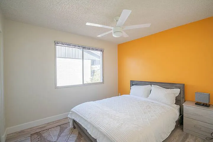 2035 E Cornell Dr — Photo 8