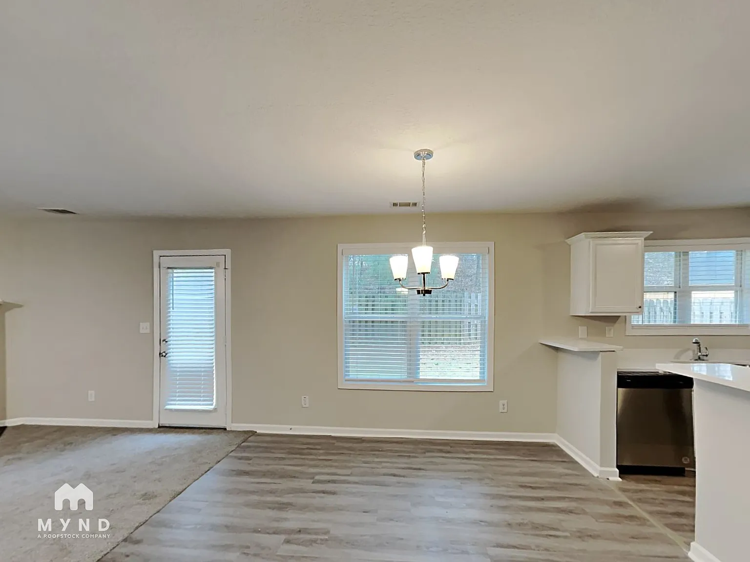 3 bed, 2.5 bath, 1668 sqft, $1,795 — Photo 4