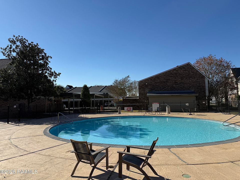 1st image of 1310 Dulles Dr APT C