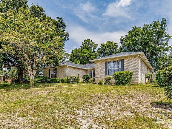 3rd image of 6312 Lake Charlene Dr