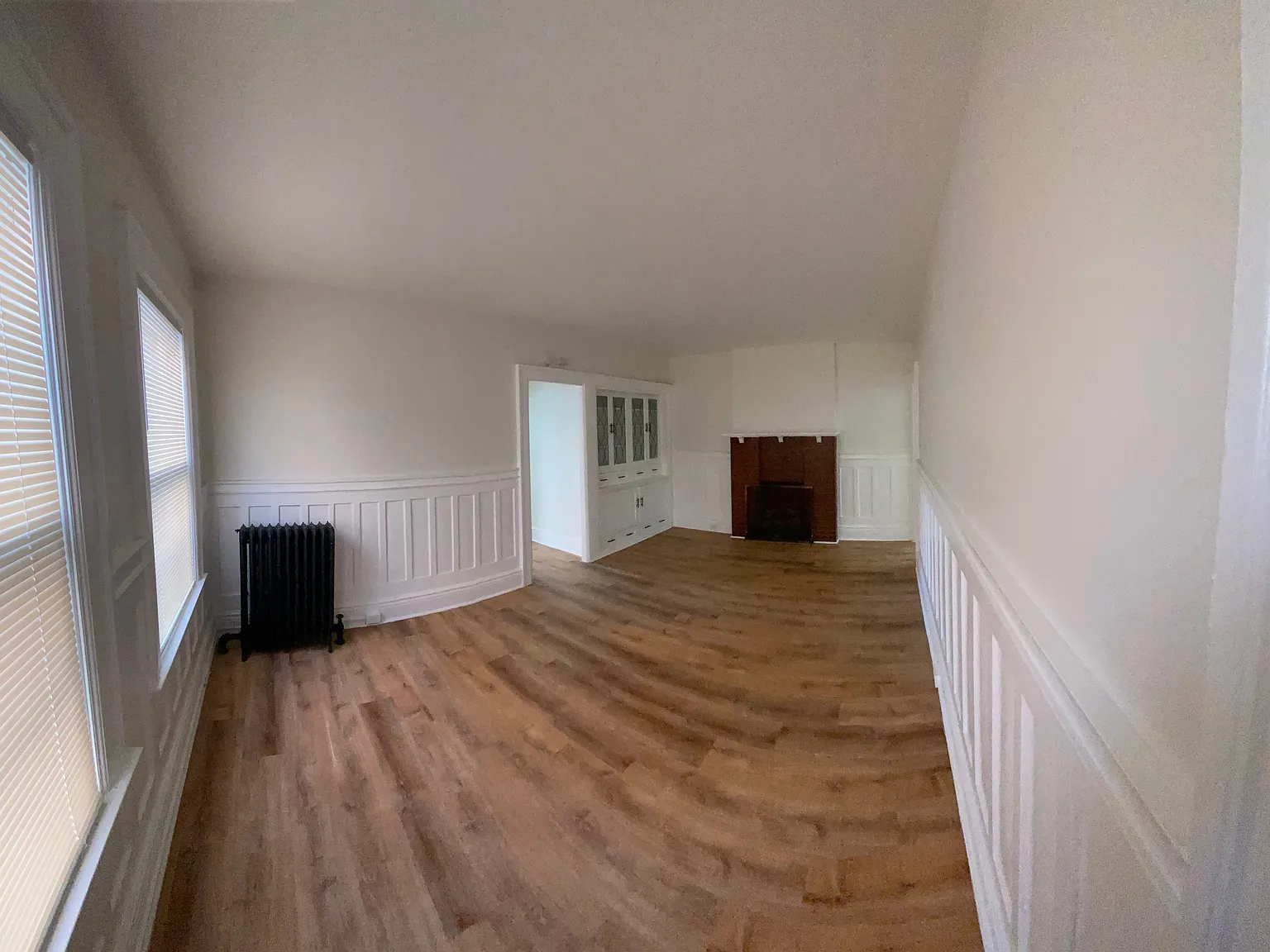 2 bed, 700 sqft, $1,425 — Photo 3