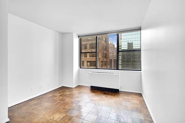 Rented by Cooper & Cooper Real Estate | media 16