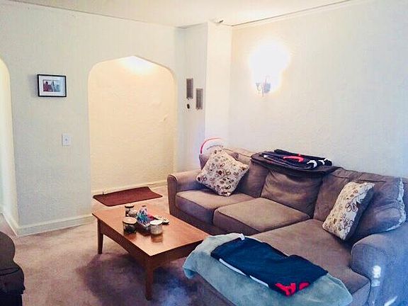3rd image of 171 Lake Ave