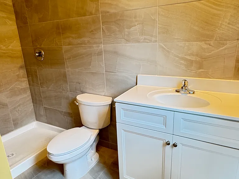 471 Stewart Ave #1 — Photo 17