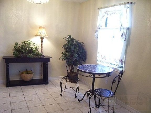 4th image of 224 Chico Blvd