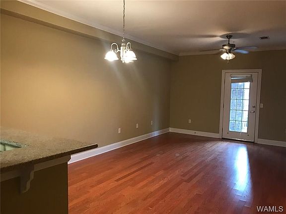 2nd image of 3218 Veterans Memorial Pkwy APT 2107