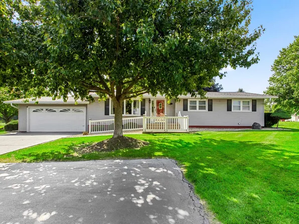 715 N Moran Rd, Trivoli, IL 61569
