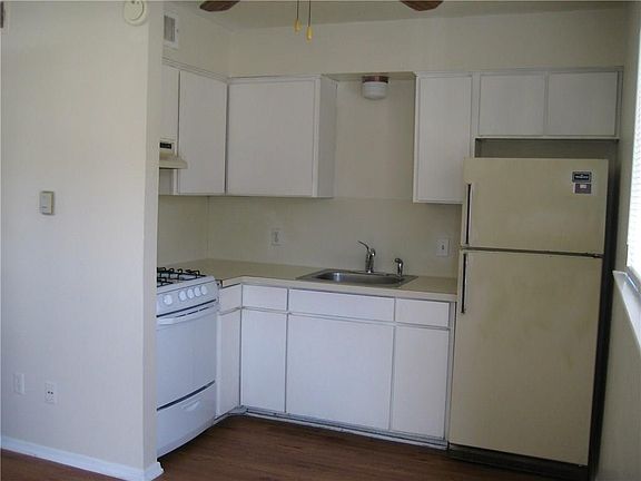 4th image of 924 E Dean Keeton St APT 231