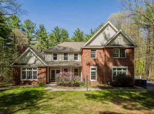 3 Saddle Brook Dr, Saratoga Springs, NY 12866