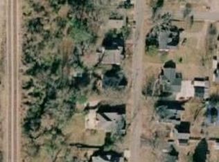 209 Oak St, Hogansville, GA 30230