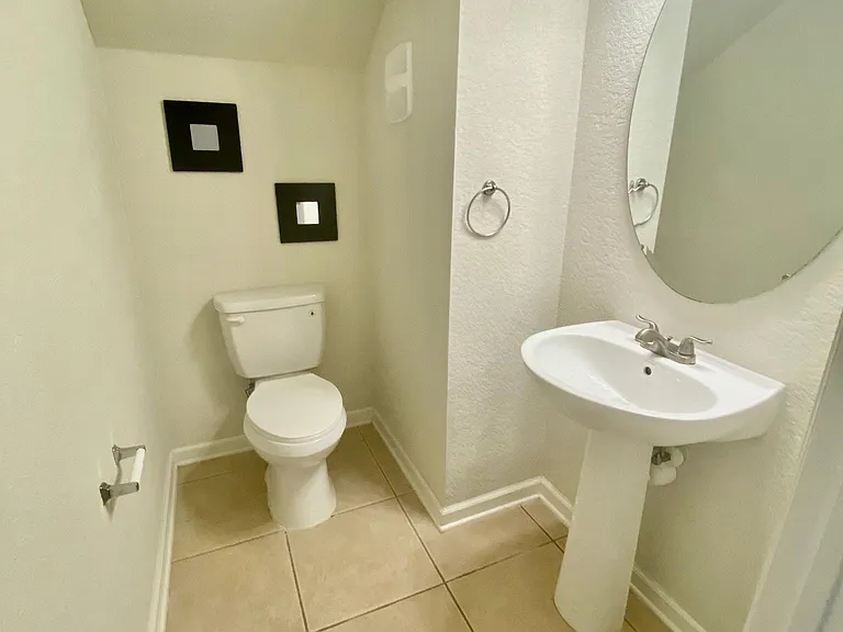 7718 Fairgrove Ave — Photo 6