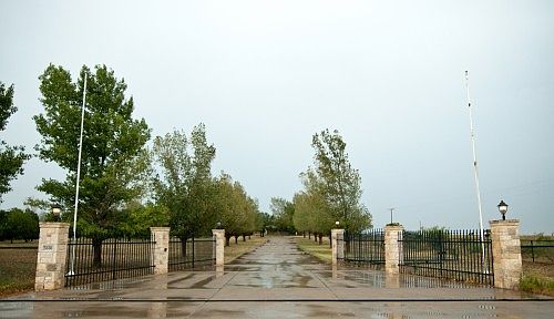 3rd image of 3600 Cynthia Dr