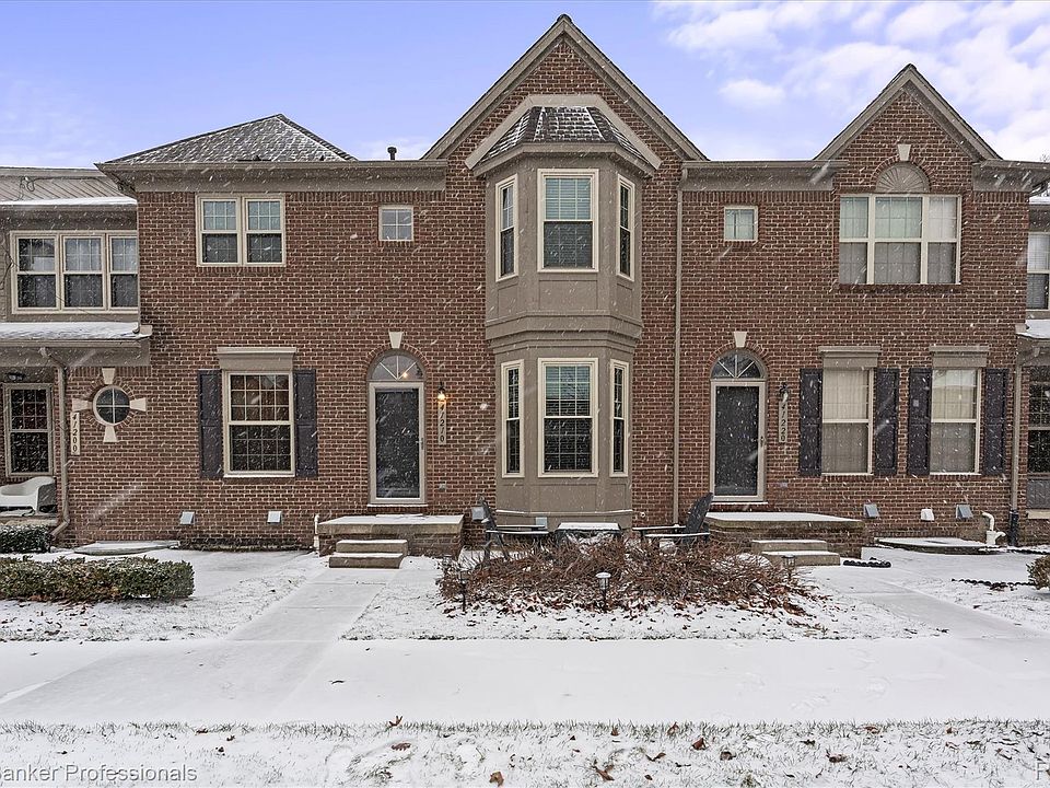 1st image of 41210 Maplewood Dr