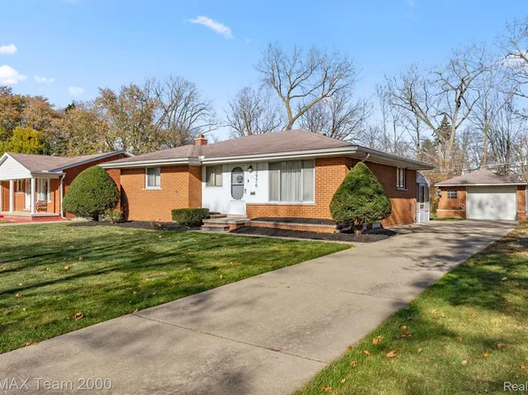 22976 N Brookside Dr, Dearborn Heights, MI 48125