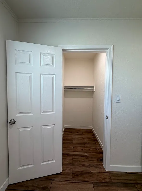 1 bed, 728 sqft, $2,200 — Photo 3