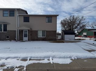 802.5 S Cottonwood St, North Platte, NE 69101