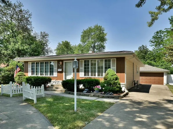 2912 Derrough Ave, Melrose Park, IL 60164