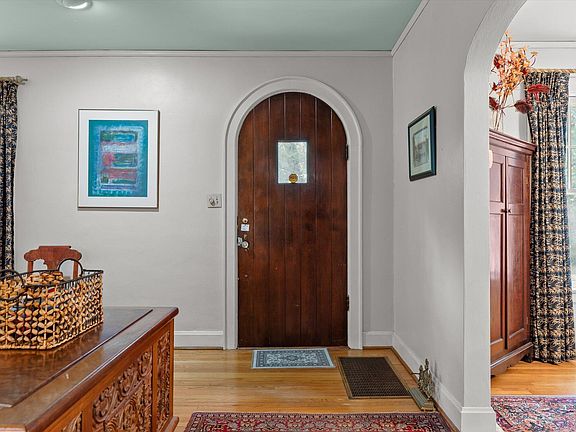 5th image of 3903 Stone Cir