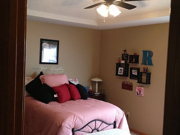 4th image of 8363 N Allenton Dr