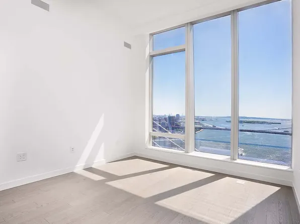 252 South Street image 11 of 15