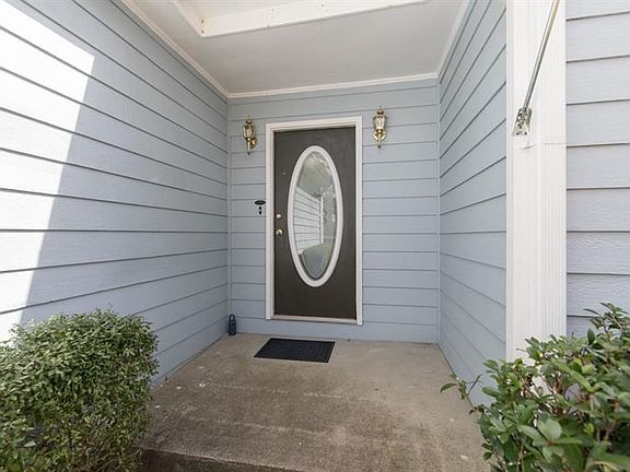 2nd image of 1883 Chad Ln