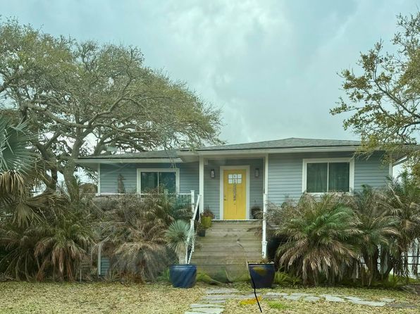 141 Lawn Ave