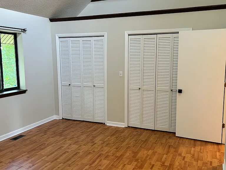 1135 Breckenridge Dr — Photo 6
