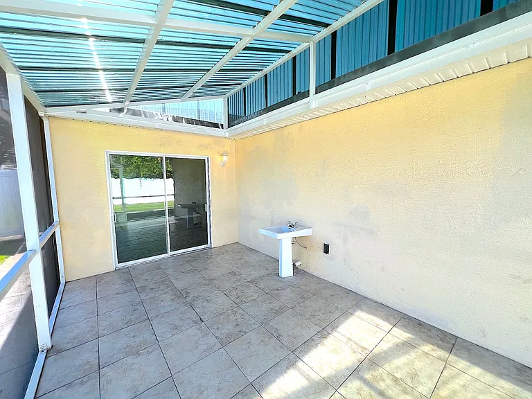 20 Regis Ln #A — Photo 38