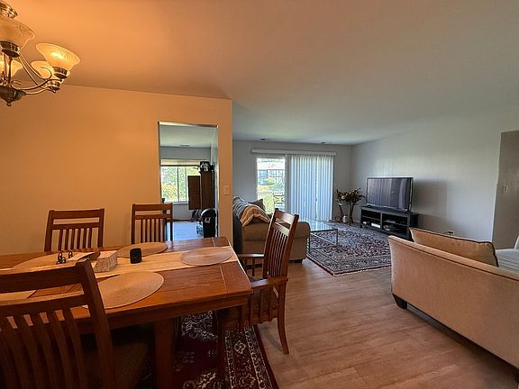 2nd image of 1736 N Emerald #6
