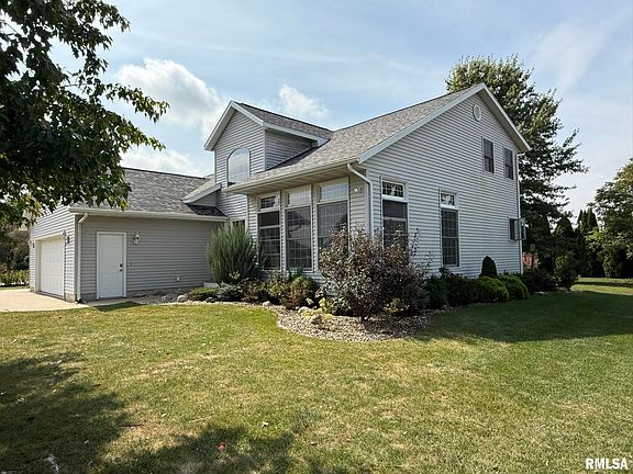 5th image of 211 S Froelich Ln