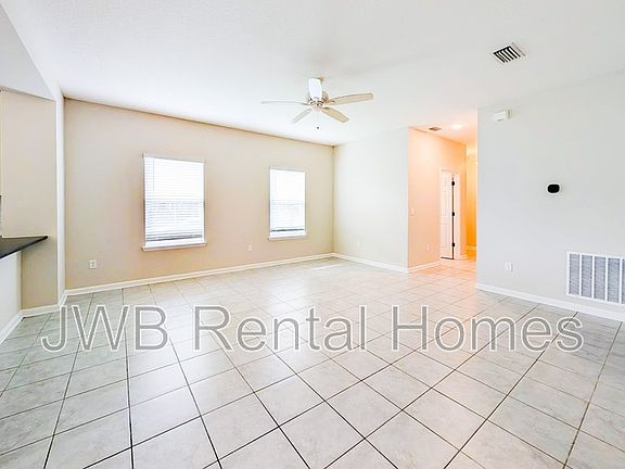 3rd image of 531 Narrowleaf Dr