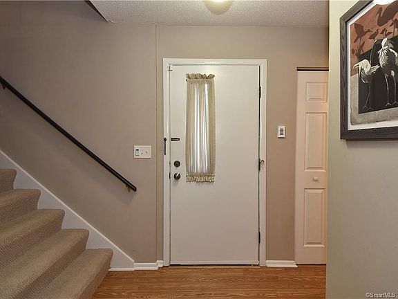 2nd image of 92 Limewood Ave Unit B13