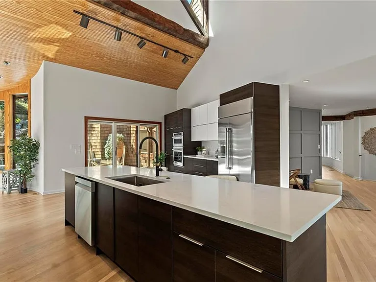 120 Laurel Dr NE — Photo 20