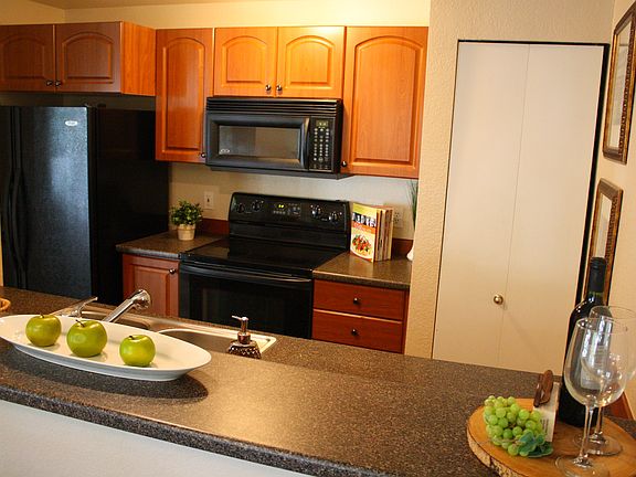 3rd image of 19230 Forest Park Dr NE #230
