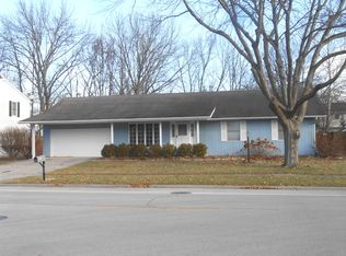 137 Deerpath Dr, Morris, IL 60450