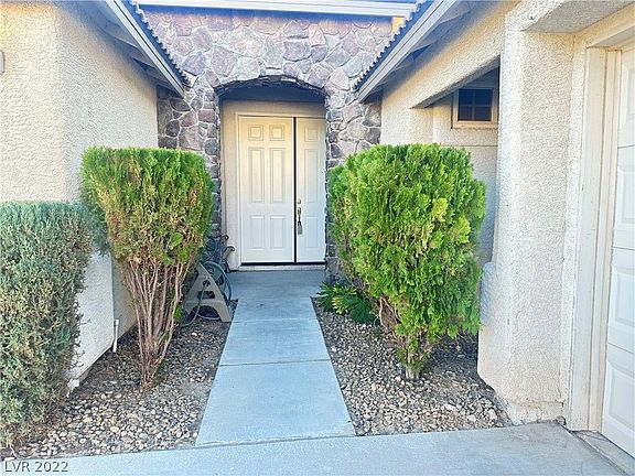 2nd image of 7727 W Mesa Verde Ln