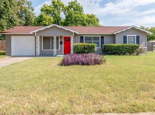 5121 Caroldean St, Fort Worth, TX 76117