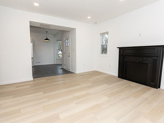3rd image of 717 N Congress St #1