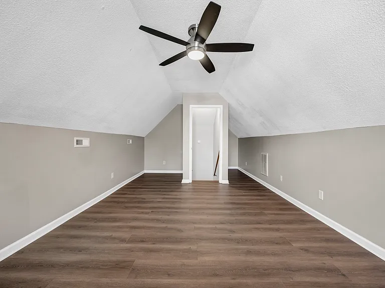 103 Walnut Grove Cir — Photo 12