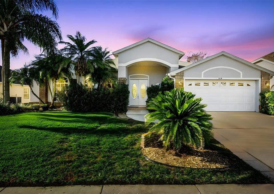 1st image of 639 LAKEHAVEN CIRCLE