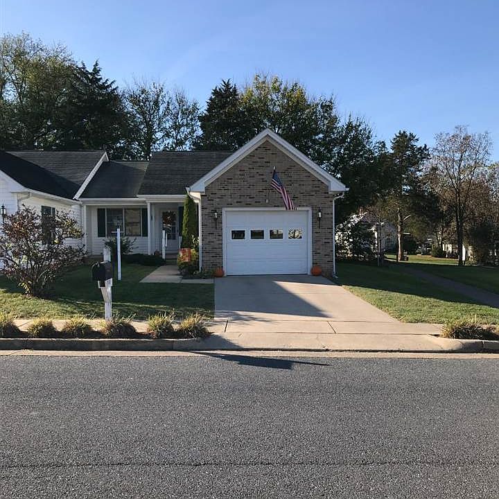 2nd image of 237 Dogwood Dr