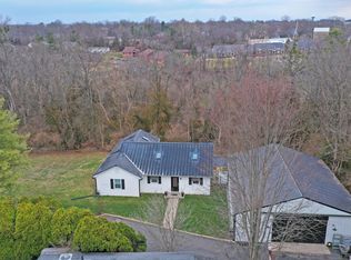 237 Rose Hill Ave, Versailles, KY 40383