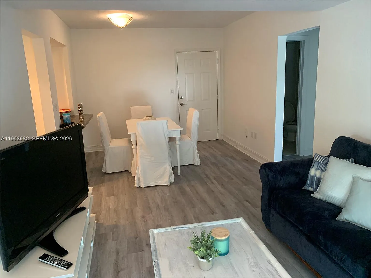 Key Islander Condominium — Photo 3