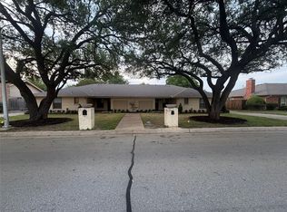4910 Arborlawn Dr, Fort Worth, TX 76109